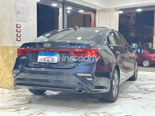 Kia Grand Cerato 2020 White Automatic Used for Sale in Greater Cairo ( Cairo + Giza) - 3