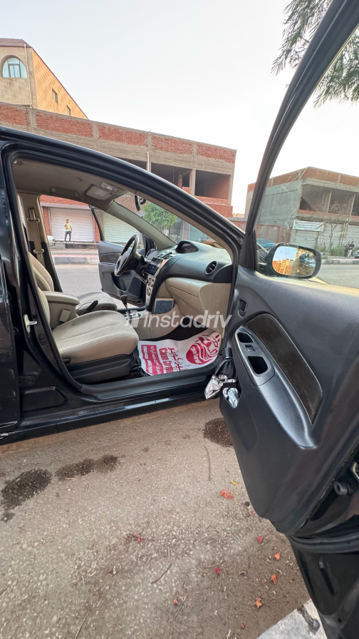 Toyota Yaris 2008 Black Automatic Used for Sale in Greater Cairo ( Cairo + Giza) - 8