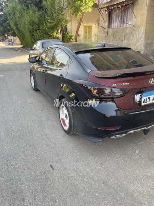 Hyundai Elantra MD 2016 Black Automatic Used for Sale in Greater Cairo ( Cairo + Giza) - 1