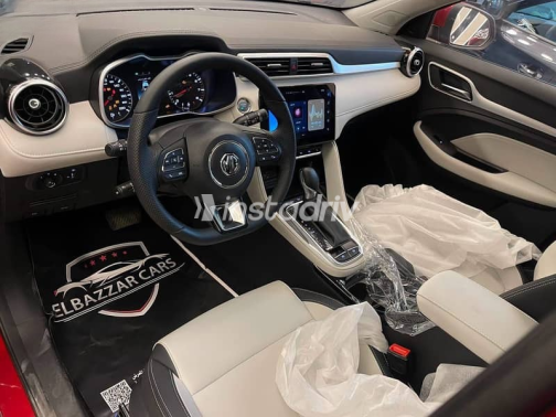 ام جى ZS 2026 أحمر أوتوماتيك جديدة للبيع في طنطا - 6