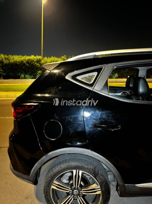 ام جى ZS 2022 أسود أوتوماتيك مستعملة للبيع في مدينتى - 10