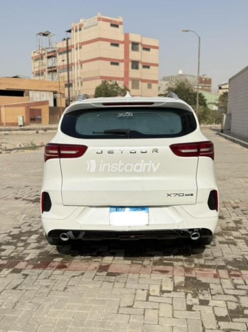 جيتور X70 2019 أبيض أوتوماتيك مستعملة للبيع في القاهرة الكبرى ( القاهرة - الجيزة) - 6