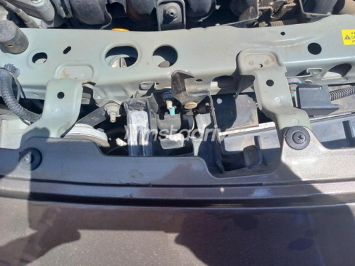Nissan Sunny 2017 Bronze Automatic Used for Sale in Giza - 8