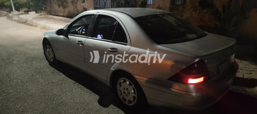 مرسيدس 180 2002 فضي أوتوماتيك مستعملة للبيع في مدينة نصر - 1