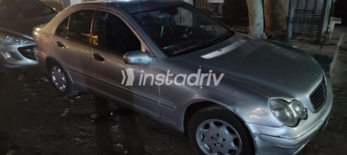 مرسيدس 180 2002 فضي أوتوماتيك مستعملة للبيع في مدينة نصر - 8