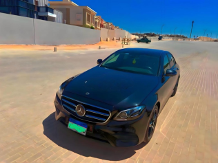 مرسيدس E 300 2019 أسود أوتوماتيك مستعملة للبيع في القاهرة