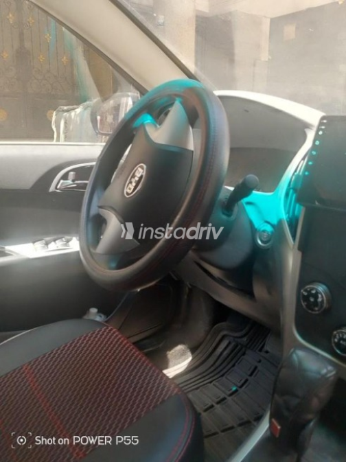 بى واى دى‬ F3 2024 أبيض أوتوماتيك مستعملة للبيع في القاهرة الكبرى ( القاهرة - الجيزة) - 6