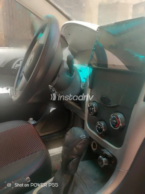 بى واى دى‬ F3 2024 أبيض أوتوماتيك مستعملة للبيع في القاهرة الكبرى ( القاهرة - الجيزة) - 8