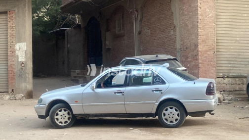 Mercedes C 180 1994 Silver Automatic Used for Sale in Giza - 7