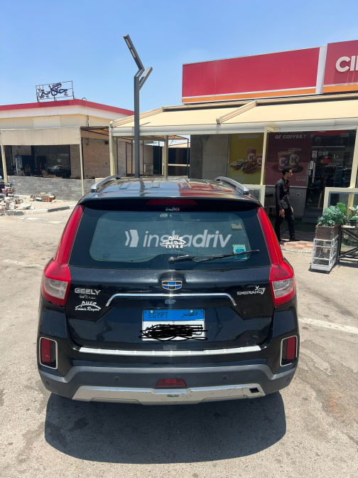 Geely Emgrand X7 2019 Black Automatic Used for Sale in Greater Cairo ( Cairo + Giza) - 3