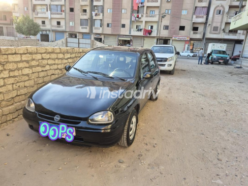 Opel Corsa 1995 Black Automatic Used for Sale in Damanhur - 1