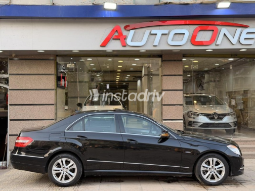 مرسيدس E 250 2011 أسود أوتوماتيك مستعملة للبيع في القاهرة - 8
