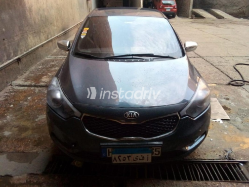 Kia Cerato 2016 Eggplant Automatic Used for Sale in Giza - 3