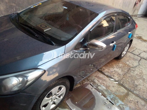 Kia Cerato 2016 Eggplant Automatic Used for Sale in Giza - 6