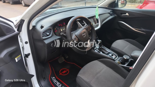 Opel Grandland 2019 White Automatic Used for Sale in Cairo - 5