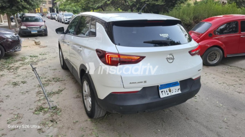 Opel Grandland 2019 White Automatic Used for Sale in Cairo - 8