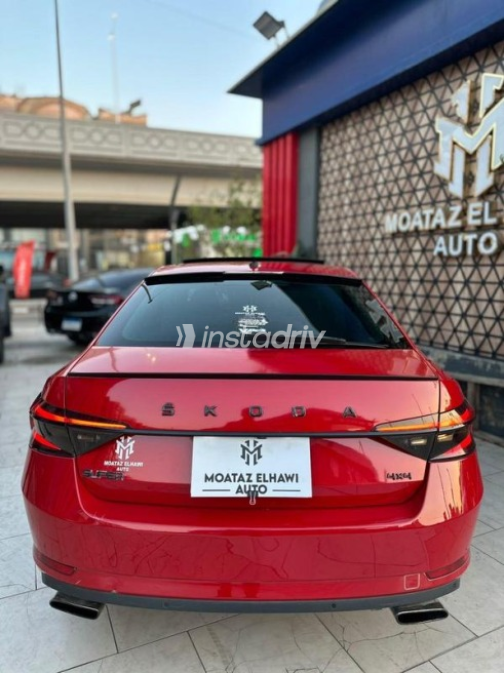 Skoda Superb 2021 Red Automatic Used for Sale in Cairo - 4