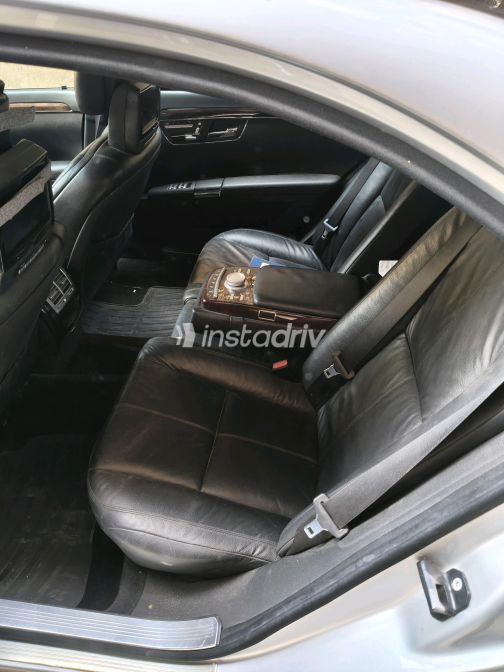 Mercedes S 500 2007 Silver Automatic Used for Sale in Greater Cairo ( Cairo + Giza) - 3