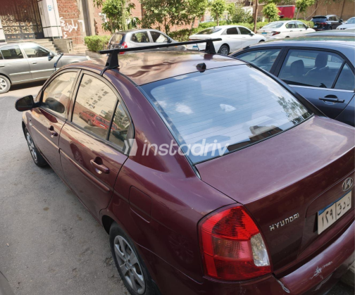 Hyundai Accent 2011 White Automatic Used for Sale in Greater Cairo ( Cairo + Giza) - 3