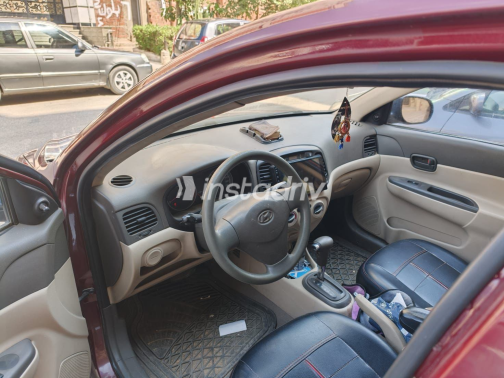 Hyundai Accent 2011 White Automatic Used for Sale in Greater Cairo ( Cairo + Giza) - 6