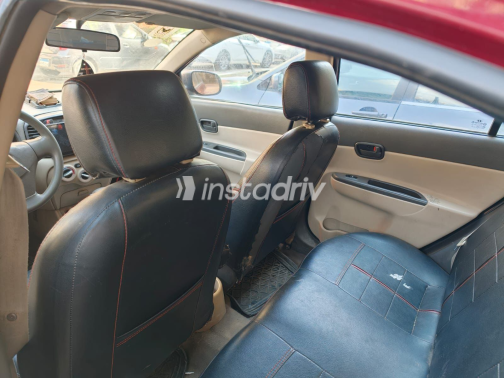 Hyundai Accent 2011 White Automatic Used for Sale in Greater Cairo ( Cairo + Giza) - 10