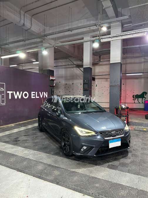 Seat Ibiza 2020 White Automatic Used for Sale in Greater Cairo ( Cairo + Giza) - 1