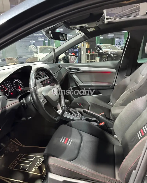 Seat Ibiza 2020 White Automatic Used for Sale in Greater Cairo ( Cairo + Giza) - 5