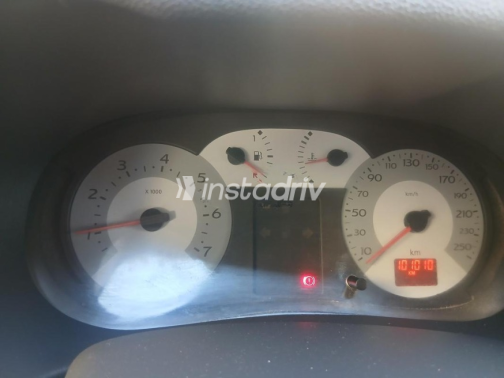 Renault Clio 2008 Gold Automatic Used for Sale in Alexandria - 2