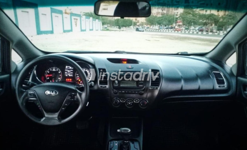 Kia Cerato 2018 Black Automatic Used for Sale in Sheikh Zayed City - 7