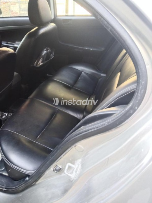 Mitsubishi Lancer 2015 Gray Automatic Used for Sale in Greater Cairo ( Cairo + Giza) - 4