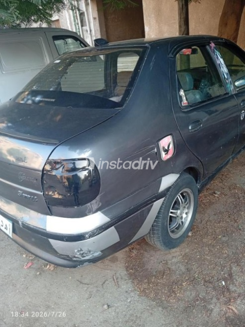 Fiat Siena 2004 Silver Automatic Used for Sale in El Salam City - 9
