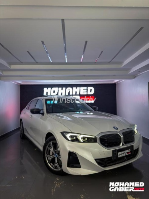 بي ام دبليو I3 2024 أبيض أوتوماتيك مستعملة للبيع في القاهرة - 2