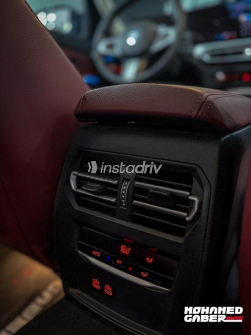 بي ام دبليو I3 2024 أبيض أوتوماتيك مستعملة للبيع في القاهرة - 10