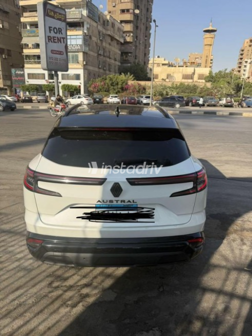 رينو اوسترال 2024 أبيض أوتوماتيك مستعملة للبيع في مدينة نصر - 2