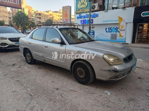 Daewoo Nubira 2 2001 Silver Automatic Used for Sale in Hadayek October - 2