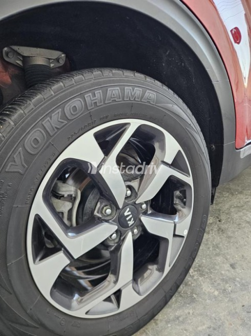 Kia Sportage 2020 Dark Red Automatic Used for Sale in Dakahlia - 8