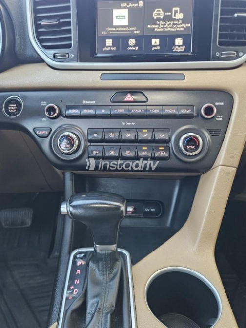 Kia Sportage 2020 Dark Red Automatic Used for Sale in Dakahlia - 10