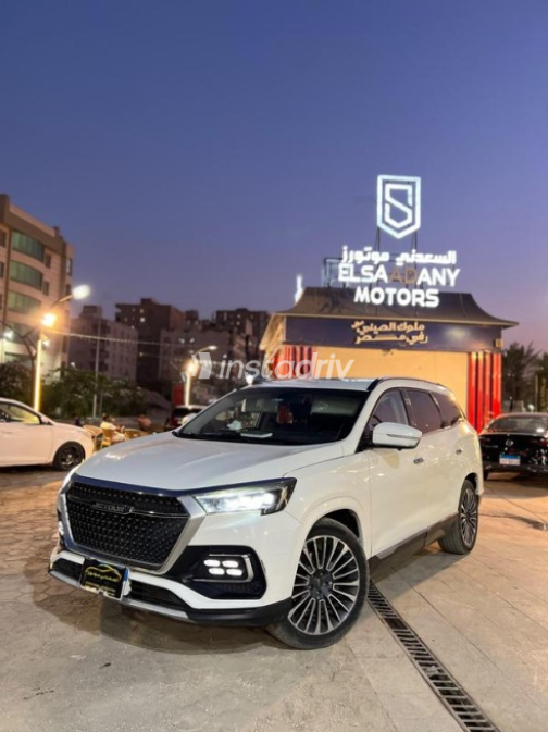 Jetour X95 2022 White Automatic Used for Sale in Nasr city - 2