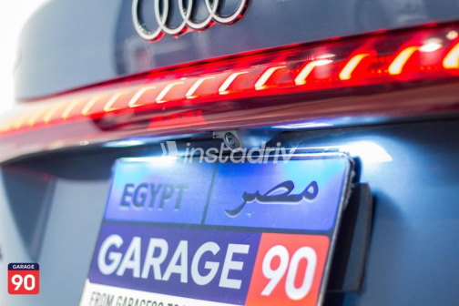 Audi Q5 2025 Gray Automatic Used for Sale in Downtown - 9