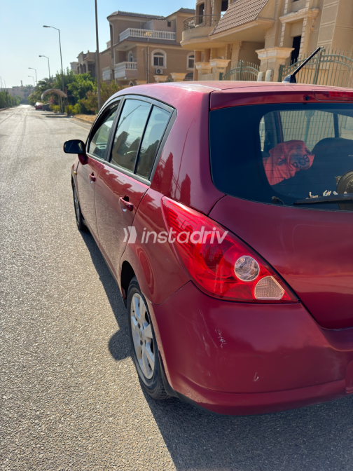 Nissan Tiida 2006 Red Automatic Used for Sale in Greater Cairo ( Cairo + Giza) - 3