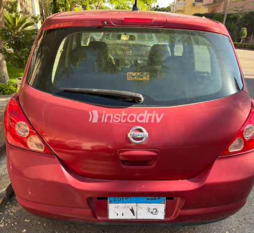Nissan Tiida 2006 Red Automatic Used for Sale in Greater Cairo ( Cairo + Giza) - 7