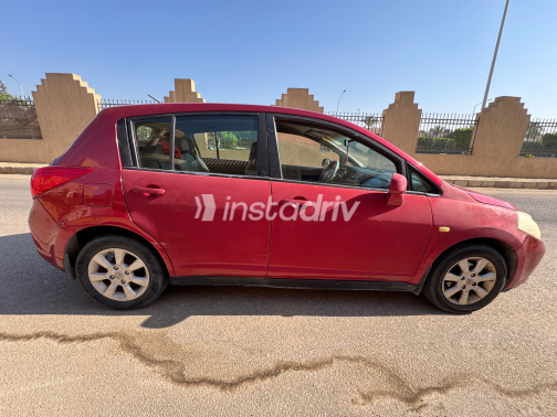 Nissan Tiida 2006 Red Automatic Used for Sale in Greater Cairo ( Cairo + Giza) - 10