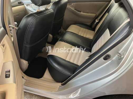 Toyota Corolla 2005 Silver Automatic Used for Sale in Greater Cairo ( Cairo + Giza) - 2