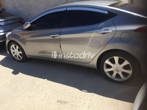 Hyundai Avante 2012 Gray Automatic Used for Sale in Greater Cairo ( Cairo + Giza) - 9