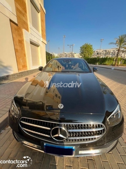 مرسيدس E 200 2022 أسود أوتوماتيك مستعملة للبيع في القاهرة الكبرى ( القاهرة - الجيزة) - 5
