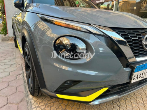 Nissan Juke 2023 Gray Automatic Used for Sale in Heliopolis - 1
