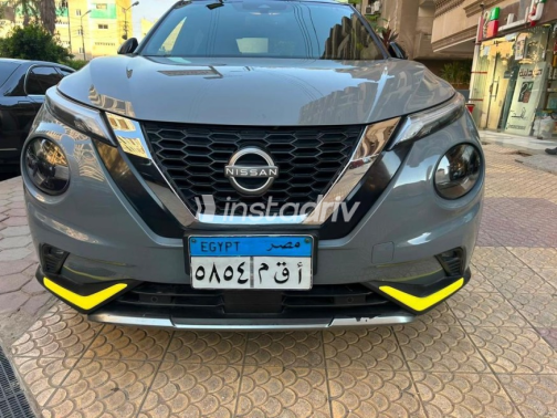 Nissan Juke 2023 Gray Automatic Used for Sale in Heliopolis - 3