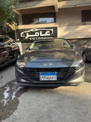 هيونداي إلنترا 2022 رمادي أوتوماتيك مستعملة للبيع في المهندسين