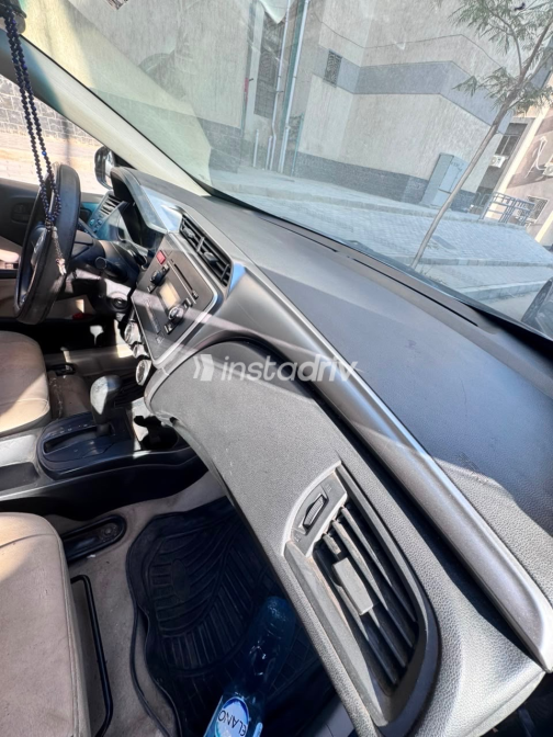 Honda City 2016 White Automatic Used for Sale in Greater Cairo ( Cairo + Giza) - 1