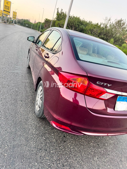 Honda City 2016 White Automatic Used for Sale in Greater Cairo ( Cairo + Giza) - 3